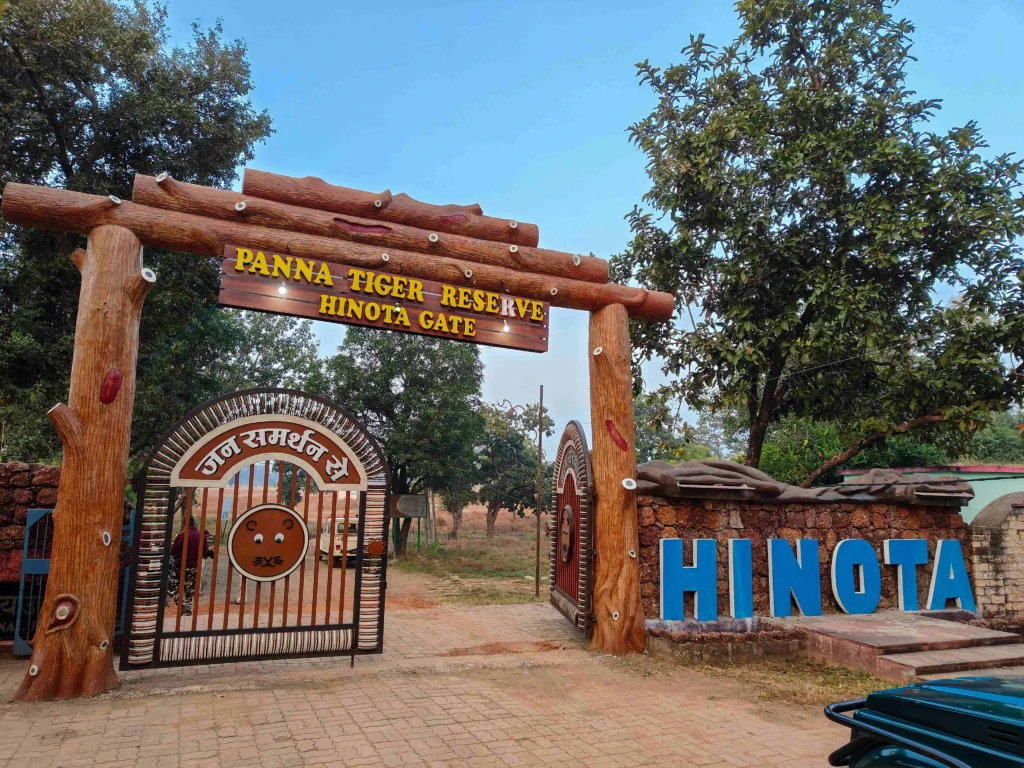 hinota gate panna national park