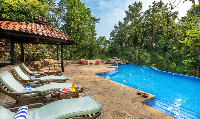 Swimming Pool of Kanha Earth Lodge